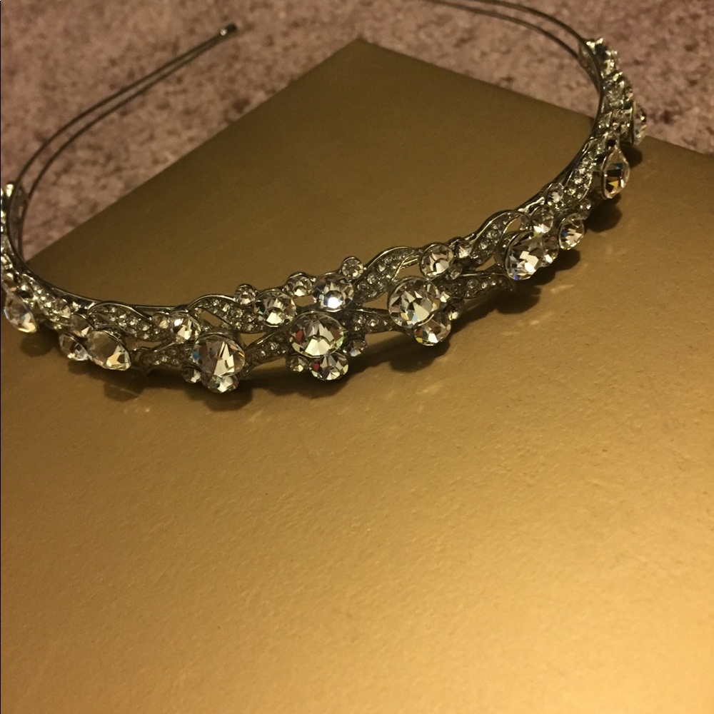 Genuine swarsoki crystal head band